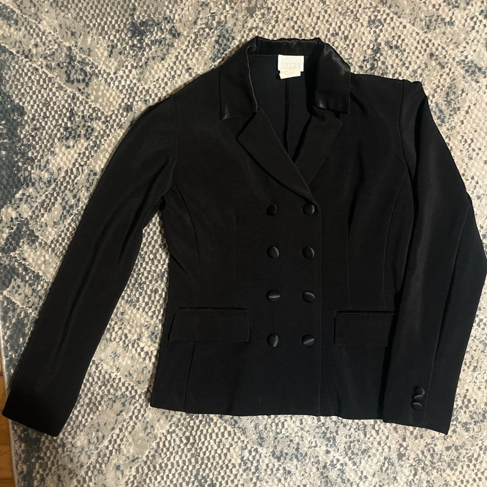 Posh 90’s fitted blazer